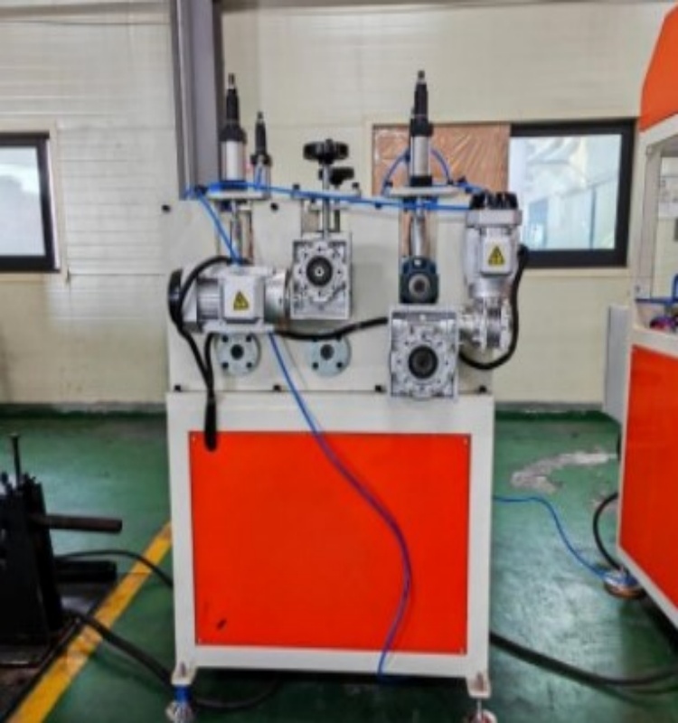 traction hair sweeping machine