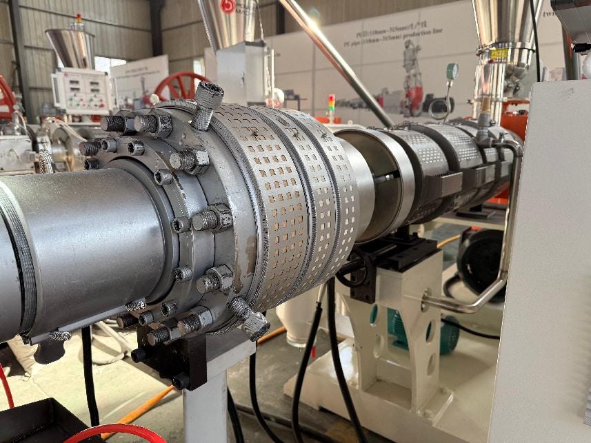 Double screw extruder