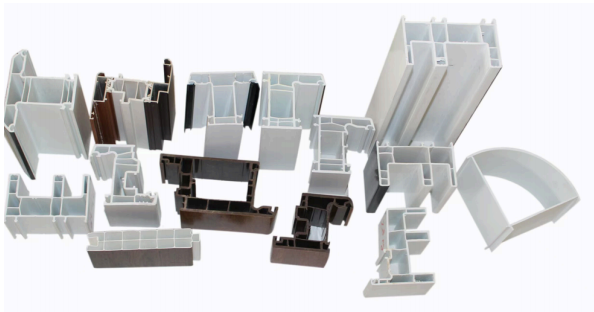what is extruded plastic​